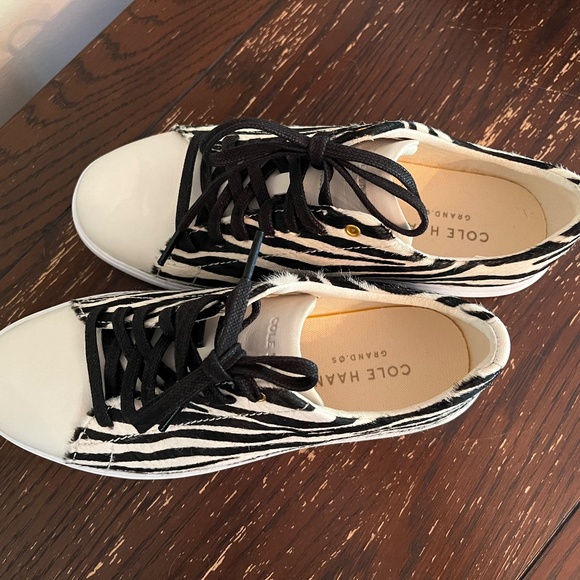 Cole Haan Zerogrand Sneakers size 7 NEVER WORN - Picture 2 of 12